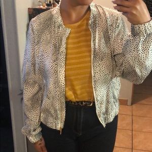 🤍 H&M/ Lt Weight Woven Spotted Bomber Jacket 🤍